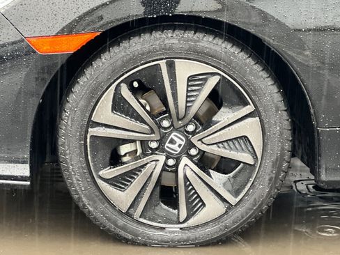 Used 2018 Honda Civic EX image 26