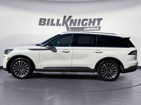 Certified 2021 Lincoln Aviator Reserve w/ Equipment Group 201A image 2