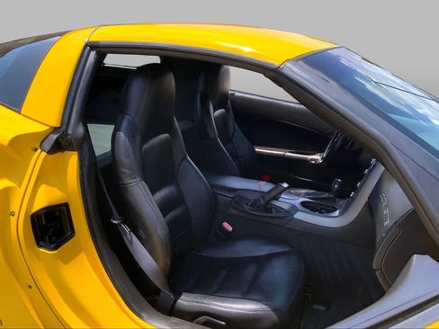 Used 2006 Chevrolet Corvette Coupe RWD image 6