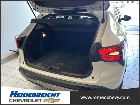 Used 2025 Chevrolet Trax ACTIV w/ Driver Confidence Package FWD image 15