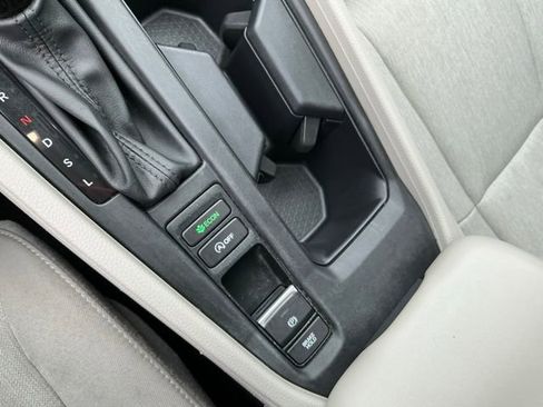 Used 2025 Honda Accord SE image 19