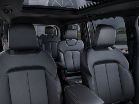 New 2026 Jeep Grand Cherokee L Limited w/ Luxury Tech Group II AWD/4WD image 26