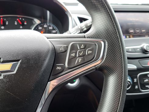 Used 2020 Chevrolet Equinox LT image 23