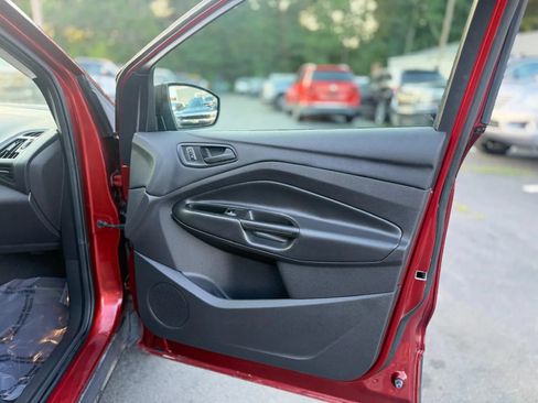 Used 2015 Ford Escape S FWD image 21