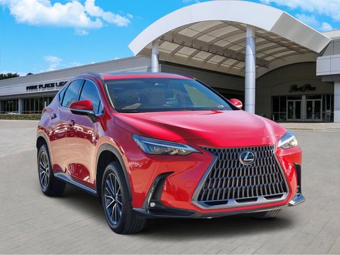 Used 2025 Lexus NX 250 FWD w/ Accessory Package (2T) image 2