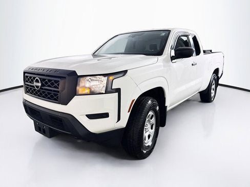 Used 2022 Nissan Frontier S image 1
