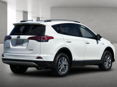 Used 2018 Toyota RAV4 LE w/ Carpet Mat Package