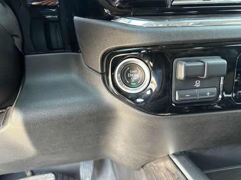 Used 2024 Chevrolet Silverado 1500 LTZ AWD/4WD image 17