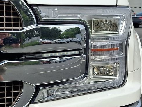 Used 2018 Ford F150 King Ranch w/ Equipment Group 601A Luxury AWD/4WD image 9