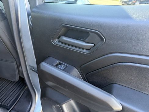 Used 2024 Chevrolet Colorado Trail Boss w/ Technology Package image 34