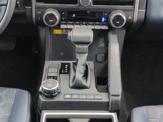 Used 2026 Toyota 4Runner Platinum AWD/4WD image 19