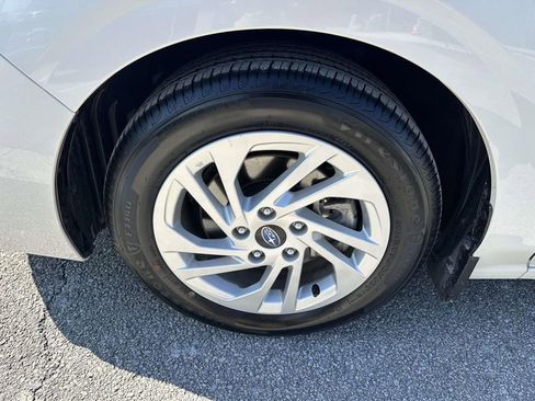 Certified 2025 Subaru Impreza 2.0i image 6