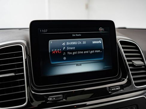 Used 2017 Mercedes-Benz GLE 350 4MATIC image 33