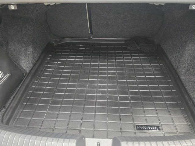 Certified 2023 Volkswagen Jetta SE FWD image 34