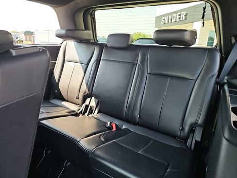 Used 2021 Ford Expedition XLT AWD/4WD image 22