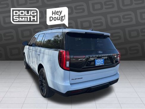 Used 2025 Ford Expedition Platinum w/ Stealth Appearance Package image 3
