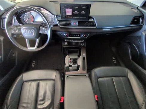 Used 2021 Audi Q5 Premium image 16