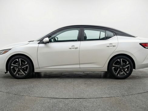 Used 2025 Nissan Sentra SV FWD image 5