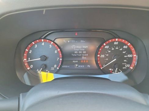 Used 2025 Nissan Frontier Pro-X RWD image 18