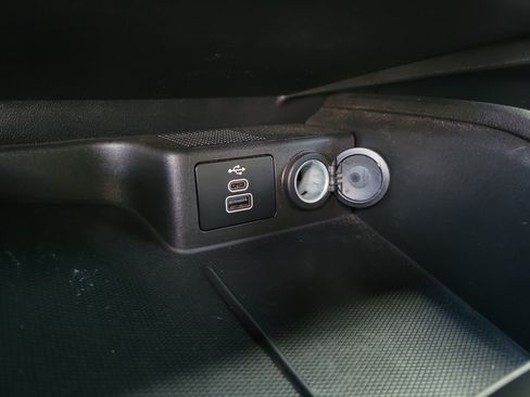 Used 2025 Ford Escape ST-Line FWD image 9