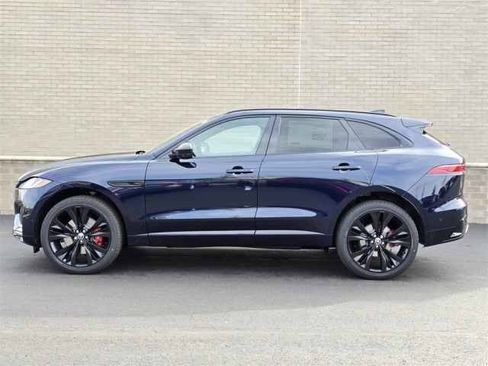 New 2026 Jaguar F-PACE R-Dynamic S AWD/4WD image 32