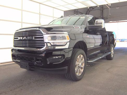 Used 2023 RAM 2500 Laramie AWD/4WD image 1