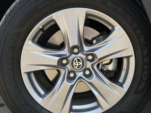 Used 2023 Toyota RAV4 XLE image 11