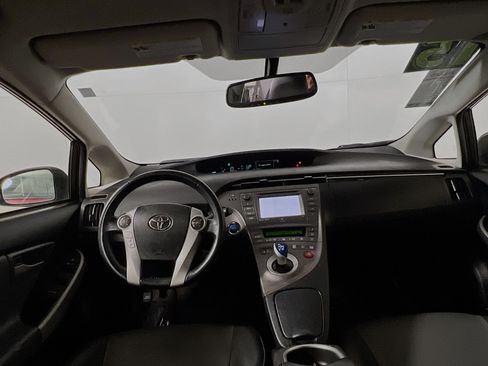 Used 2015 Toyota Prius Five FWD image 28