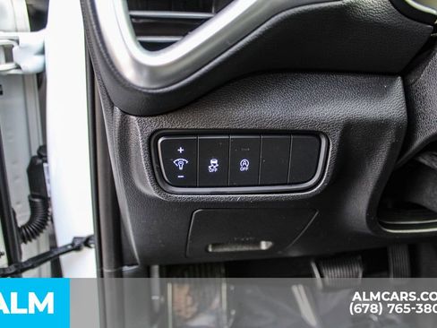 Used 2025 Kia Soul LX FWD image 27