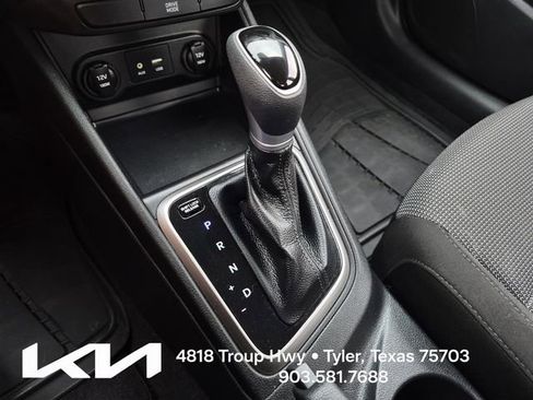 Used 2020 Hyundai Accent SE FWD image 33