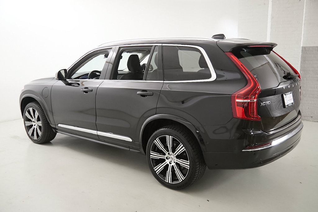 Certified 2024 Volvo XC90 T8 Ultimate w/ Lounge Package AWD/4WD image 8