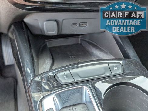 Used 2024 Chevrolet Trax ACTIV w/ Sunroof Package FWD image 8
