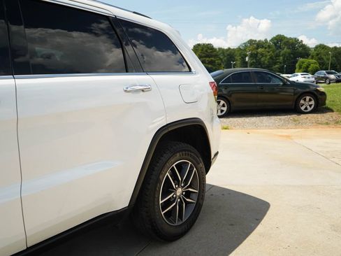 Used 2018 Jeep Grand Cherokee Limited w/ Trailer Tow Group IV AWD/4WD image 21