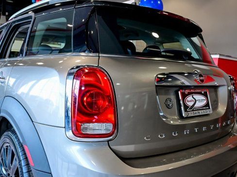 Used 2019 MINI Cooper Countryman S w/ Premium Package image 12