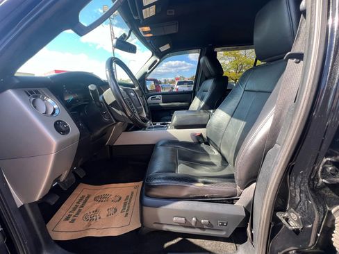 Used 2016 Ford Expedition EL Limited image 17