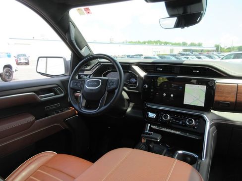Certified 2025 GMC Sierra 1500 Denali Ultimate AWD/4WD image 31