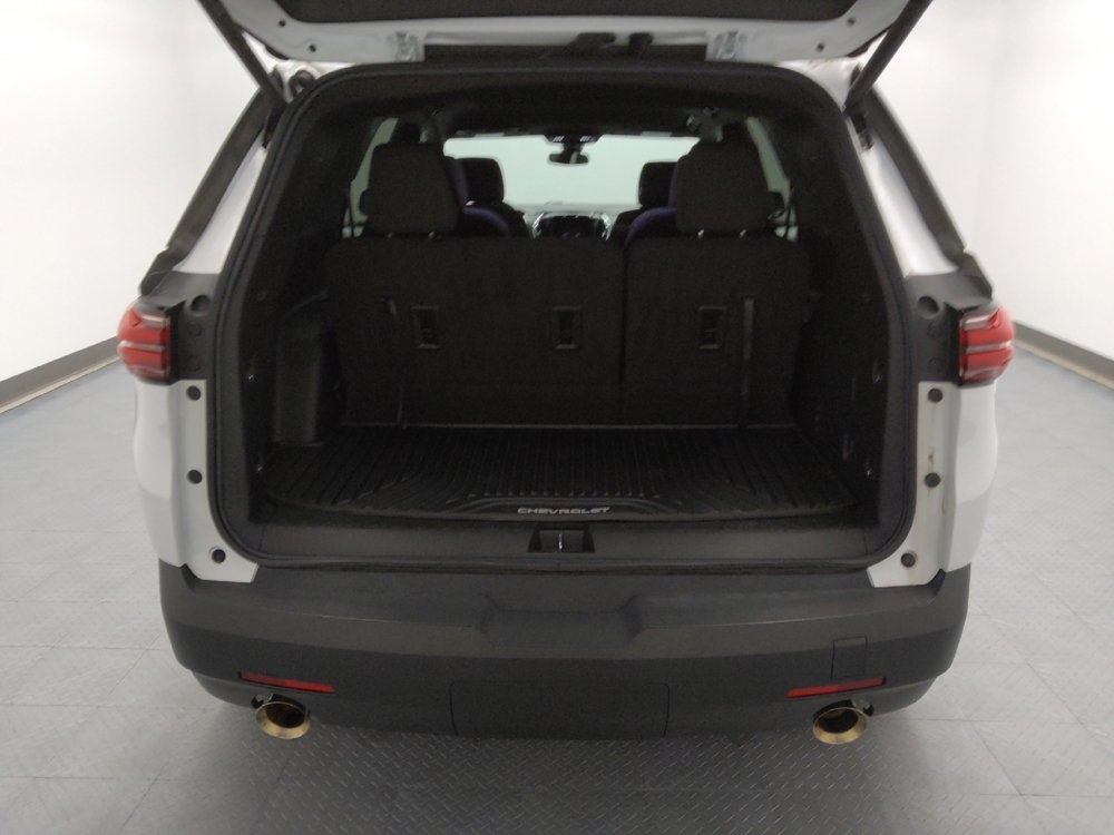Used 2023 Chevrolet Traverse LT FWD image 29