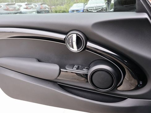 Used 2022 MINI Cooper S image 29