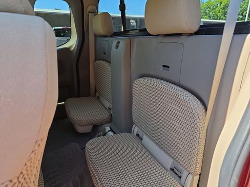 Used 2017 Nissan Frontier SV RWD image 15