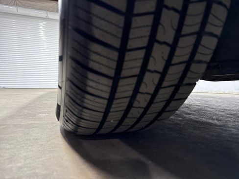 Used 2020 Toyota Sienna L image 40