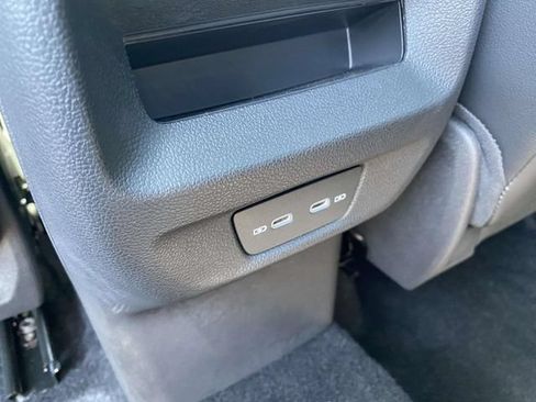 Certified 2026 Volkswagen Tiguan SE R-Line FWD image 13