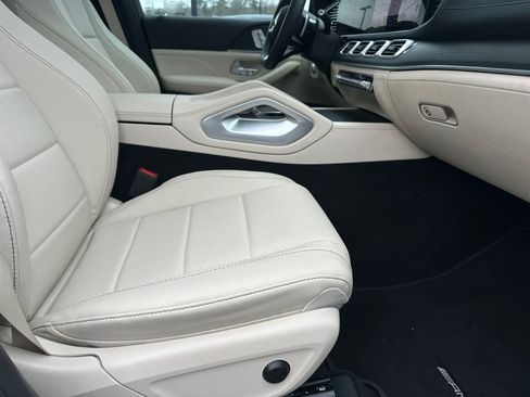 Certified 2025 Mercedes-Benz GLS 450 GLS 450 image 45