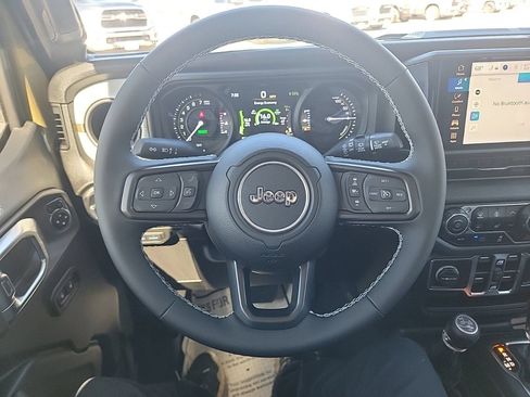 Used 2025 Jeep Wrangler Unlimited Sport S 4xe w/ Convenience Group AWD/4WD image 28