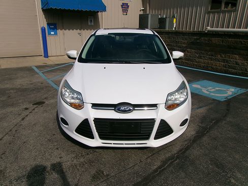 Used 2014 Ford Focus SE image 3