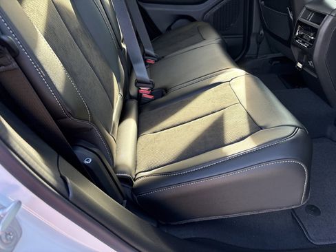 New 2025 Jeep Grand Cherokee Altitude image 23