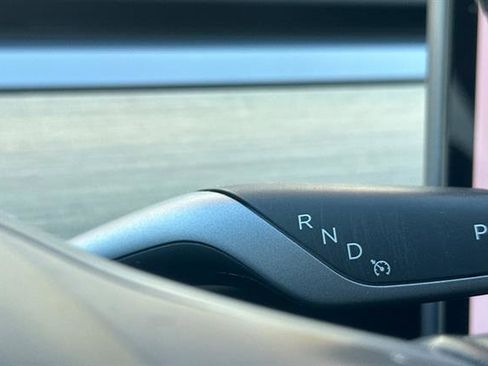 Used 2017 Tesla Model 3 Long Range image 23