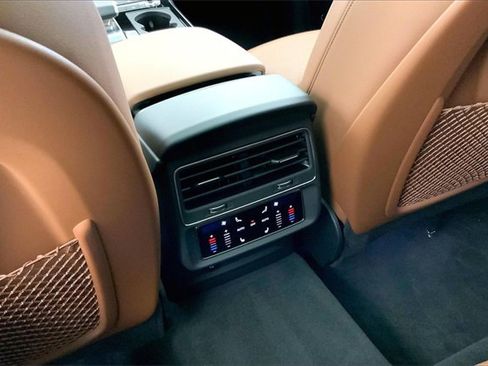 Certified 2025 Audi Q8 Premium Plus image 34