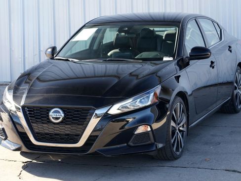 Used 2021 Nissan Altima 2.5 SR image 41