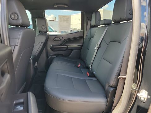 Used 2024 Chevrolet Colorado Trail Boss w/ Advanced Trailering Package AWD/4WD image 12