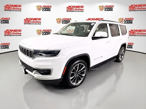 Used 2022 Jeep Wagoneer Series II w/ Premium Group I image 15